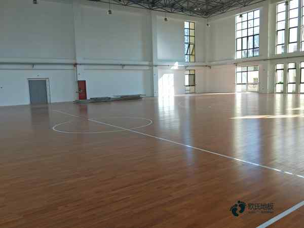 比賽場館籃球場木地板多少錢