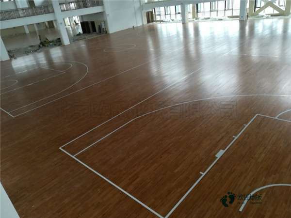 學(xué)校籃球場(chǎng)木地板批發(fā)價(jià)格
